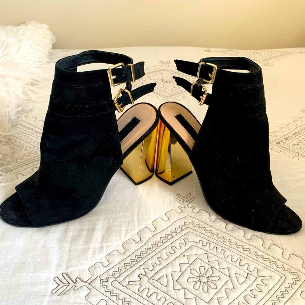 Peep toe black bootie with gold heel